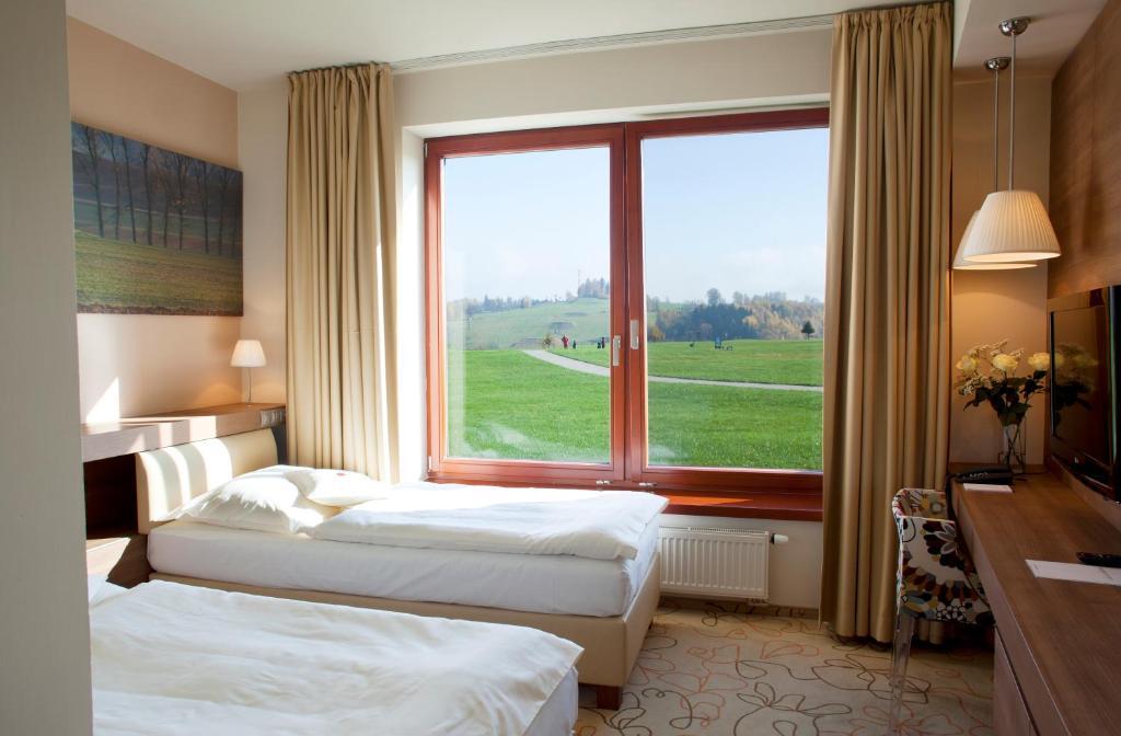 Grund Resort Golf And Ski Mladé Buky Δωμάτιο φωτογραφία