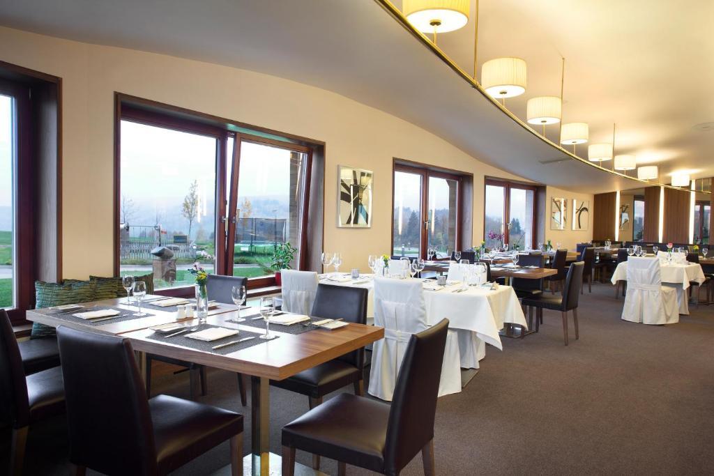 Grund Resort Golf And Ski Mladé Buky Εξωτερικό φωτογραφία