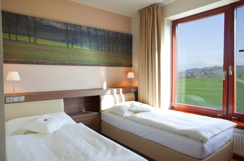 Grund Resort Golf And Ski Mladé Buky Δωμάτιο φωτογραφία